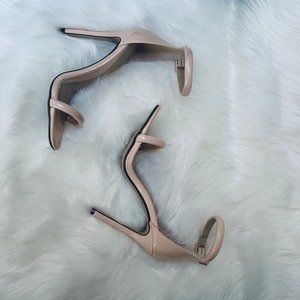 NUDE PATENT HEELS